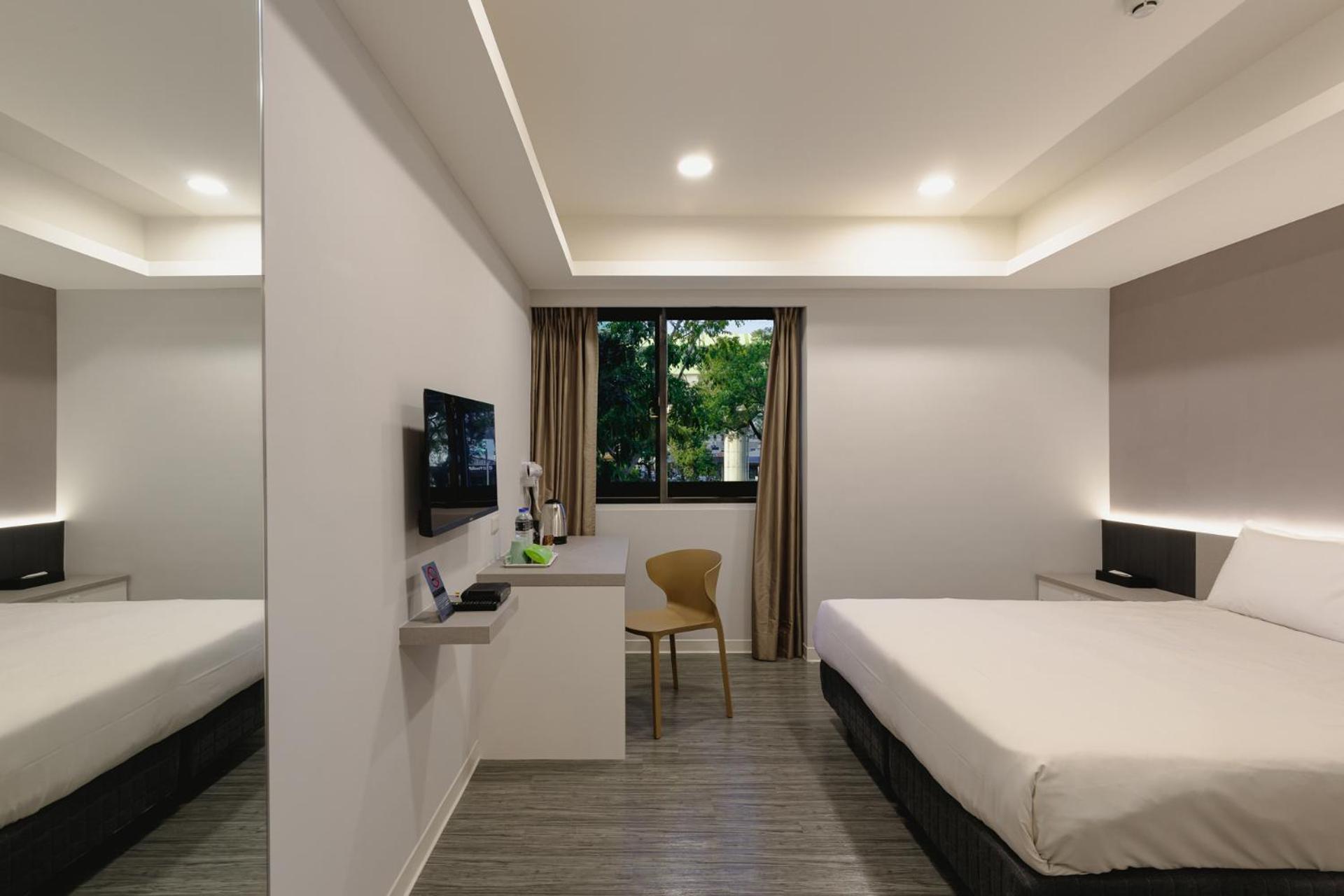 Kiwi Express Hotel - Zhongqing Тайчжун Экстерьер фото